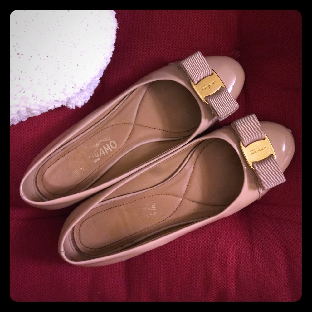 ferragamo vara 7C